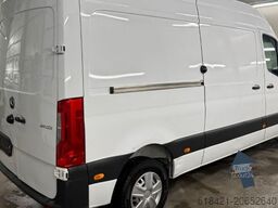 MERCEDES-BENZ Sprinter 311 CDI FWD L2H2