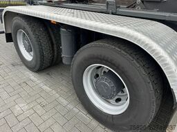 Ginaf X6 4243 CS HAAKARM/HOOKILT ABROLLER