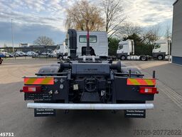 Volvo FM 410 6x2 haakarmsysteem