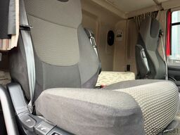 DAF CF 230 / Tail Lift / NL Truck