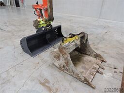 Kubota KX080