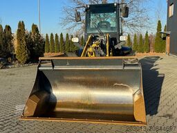 KOMATSU WA 100M-8E0 Radlader 8 Ton - 3931 H - 0,75m³