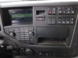 Volvo FM-X 420 Kipper 8x4 + Kraan H.M.F 1943Z2