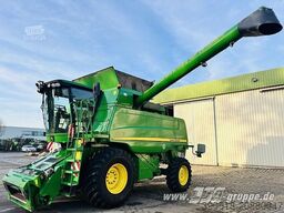 John Deere C670