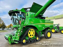 John Deere S790