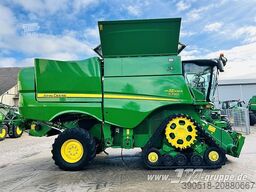 John Deere S790