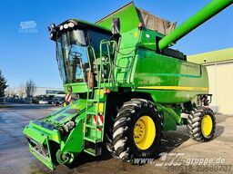 John Deere C670