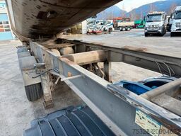 SCHWARZMÜLLER 3 Achs 28m³ Stahlmulde Liftachse