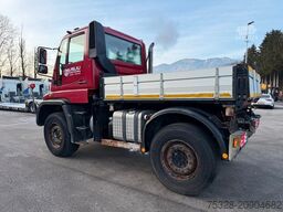 UNIMOG U 400 Dreiseitenkipper