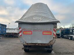 SCHMITZ CARGOBULL Kippauflieger mit 3 Achsen und Liftachse