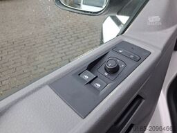 VOLKSWAGEN T6.1  Doka 4motion     1. Hand