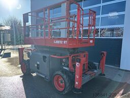 SkyJack SJ6832RT - 11,70m Diesel Scherenarbeitsbühne