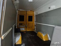 Mercedes-Benz 416 CDI Sprinter with tail lift