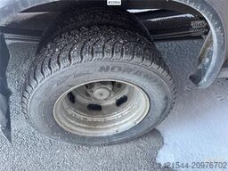 Mercedes-Benz 416 CDI Sprinter with tail lift