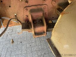 Renault G260 **BENNE-TIPPER**