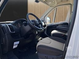 CHAUSSON Van First Line V594 era