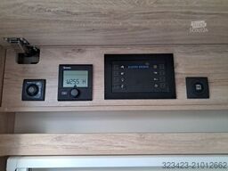 EURAMOBIL Profila T PT 675 SB AHK,Markise,Solar,SAT