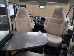 KARMANN Dexter DE 600 Alufelgen, Captain-Chair-Sitze
