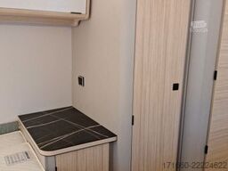 HYMER/ERIBA Eriba Touring 630 1600kg, Harbour Blue Edition