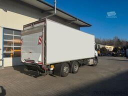 MERCEDES-BENZ Antos 2535 L 6x2/4 Frischdienst LBW 2t