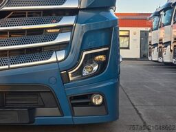 MERCEDES-BENZ ACTROS 1853 *TOP*ACC* GIGASPACE * LOHR * 2X TANK