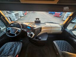 MERCEDES-BENZ ACTROS 1853 *TOP*ACC* GIGASPACE * LOHR * 2X TANK