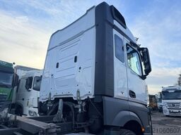 MERCEDES-BENZ EX-Bundeswehr/Fahrschul-LKW/5Sitze/Veigel/Actros