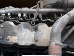 Kobelco E 305, Kettenbagger