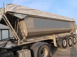 Schwarzmüller SK Vollalu Kunststoffboden Alurundmulde