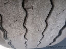 Schwarzmüller SK Vollalu Kunststoffboden Alurundmulde