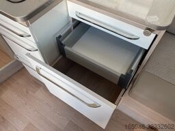 RAPIDO F 666 | *Face2Face, Automatik, Einzelbetten*