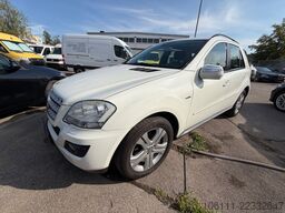 MERCEDES-BENZ ML 350d BlueTec 4Matic Luftfederung AHK