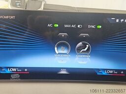 BMW 318 i Touring Driving Assistant