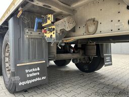 Schmitz Cargobull SKO 24 SKO24 / SAF DISC / 2x LIFTAXLE / GALVANI...