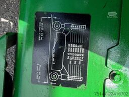 John Deere 4100 Allrad Frontlader Mähwerk Sammler