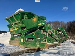 McCloskey R230 Screener w/ Grizzly