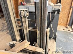 Nissan UNS 140 Reach Truck