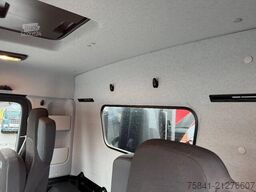 Mercedes-Benz AROCS 4142 8x4 HMF 4020 K6 + JIB FJ 600-K4