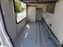 Ford Challenger 328 Graphite Edition Premium