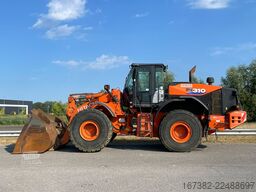 Hitachi ZW310-6