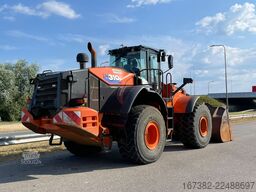 Hitachi ZW310-6