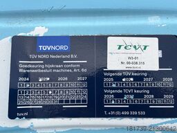 Potain IGO32 Tri/A Mobile self-erecting tower c