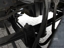 Mercedes-Benz Axor 2633 + 6x2 + euro 5 + manual