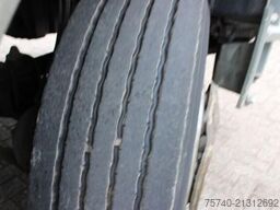 Mercedes-Benz Axor 2633 + 6x2 + euro 5 + manual