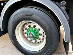  AH18 Carrier Supra 950 TK