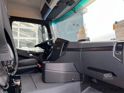 Mercedes-Benz Arocs 4045 6x4 Chassis Cabin