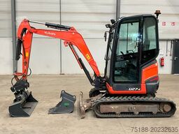 Kubota U 27-4