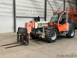 JLG 4013