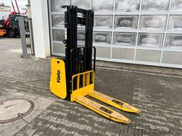 YALE MS 12 AC / Triplex: 4m! / nur 229h! / 2014