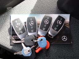 Mercedes-Benz Bakwagen + DHollandia 2000 kg